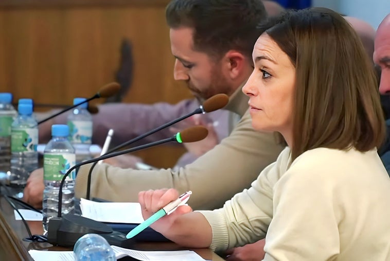 Compromiso por Baza exige no renovar el contrato a la empresa que presta el Servicio de Ayuda a Domicilio